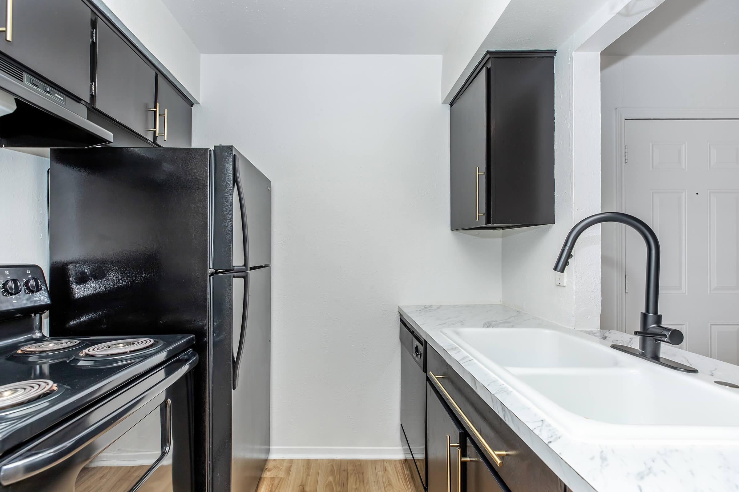 Casa Hills Apartments at Dallas West – photo 1