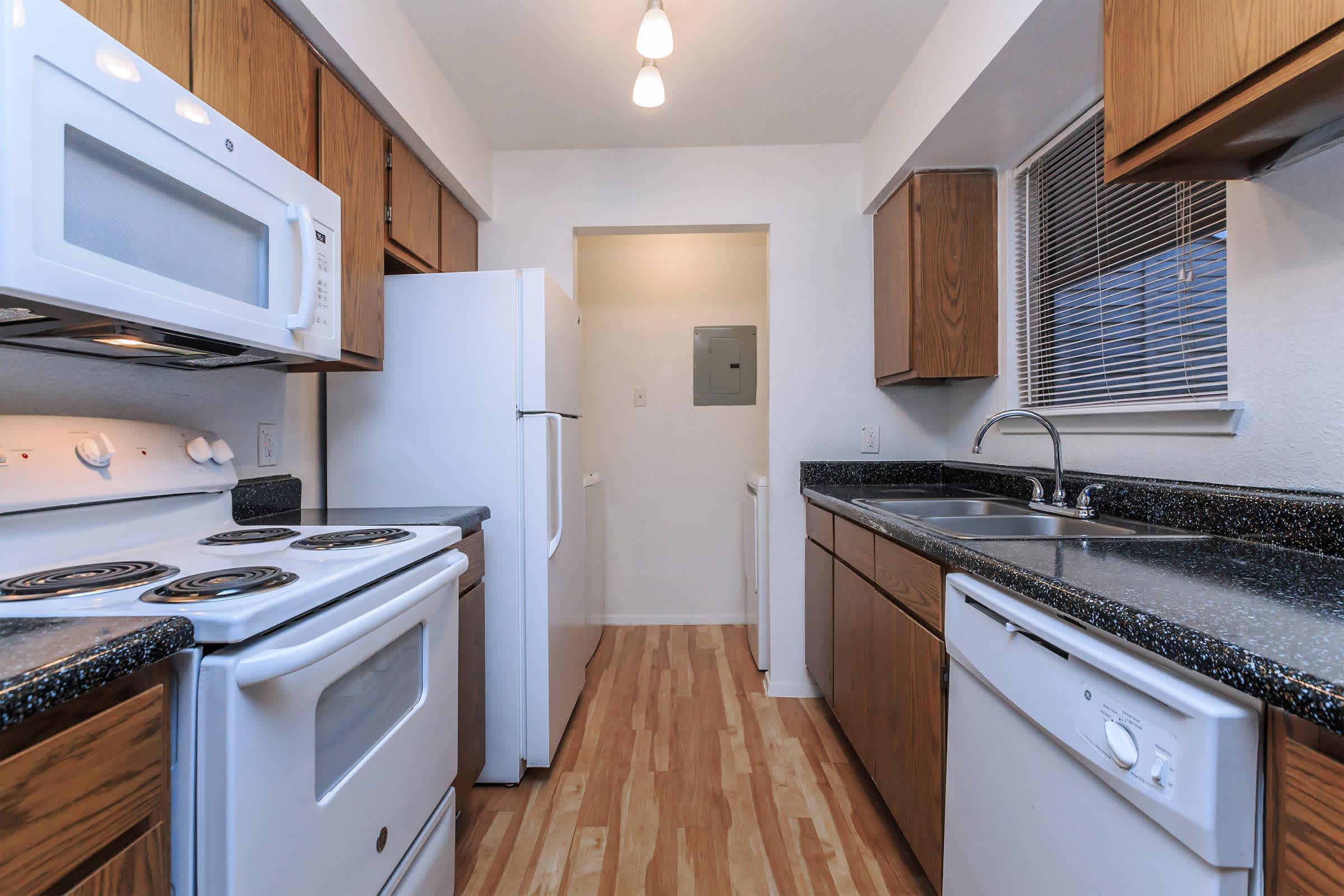 Stone Hollow Apartments – photo 1 of 39