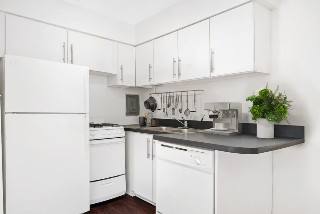 2630 North Hampden – photo 1