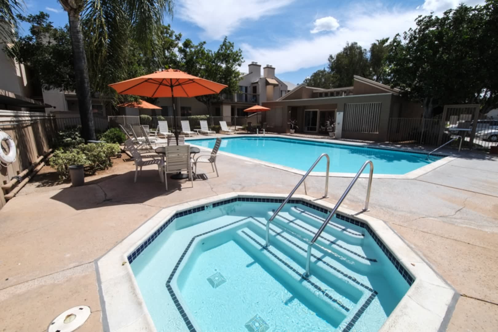 Oak Hill Apartments – photo 1