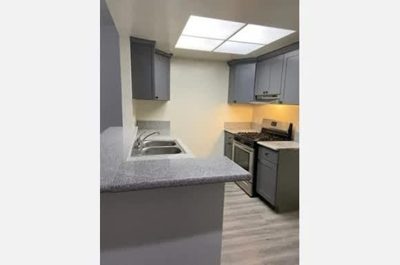 1210 N Cherokee Ave – photo 1