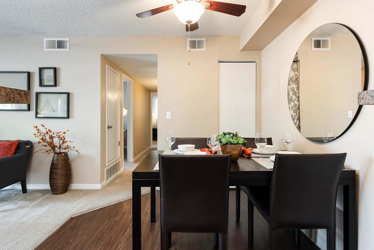 Oak Ridge Apartments – photo 1