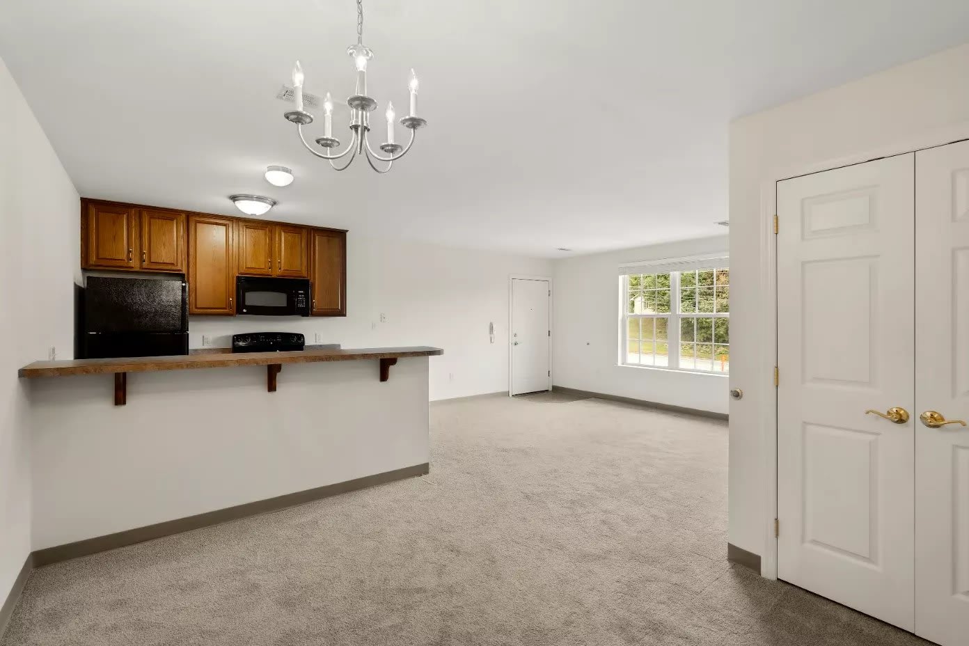Hempfield Commons – photo 1
