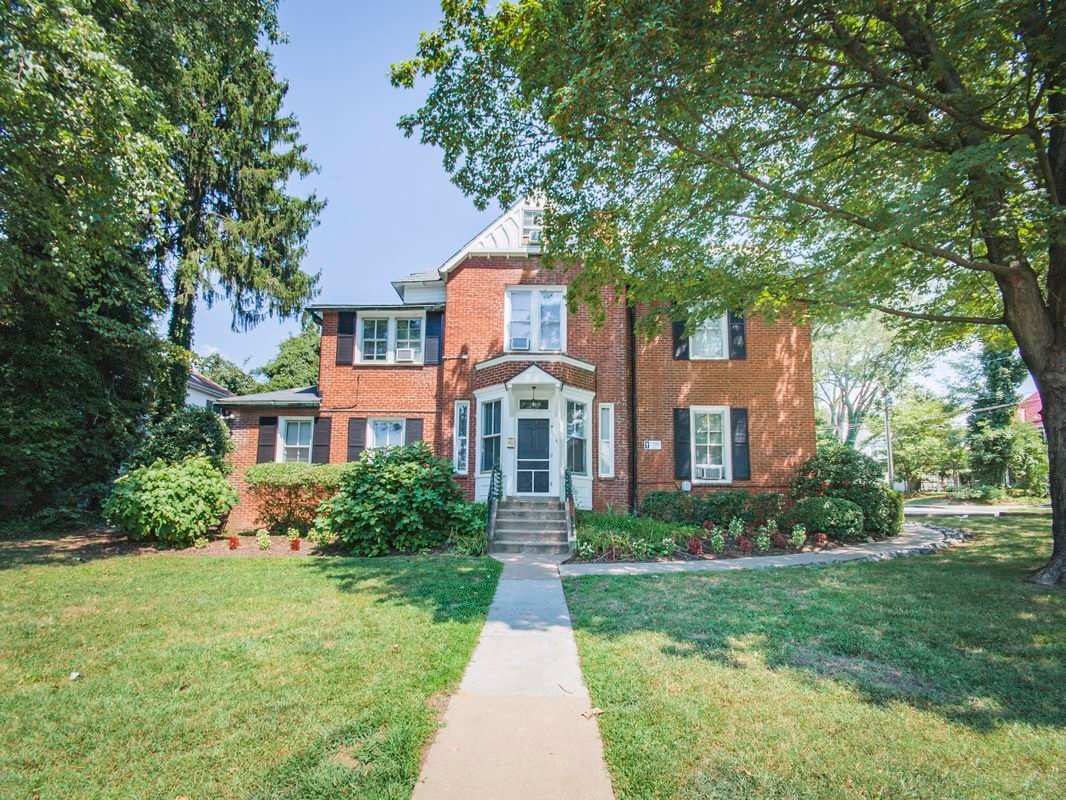 1701 Gordon Avenue – photo 1