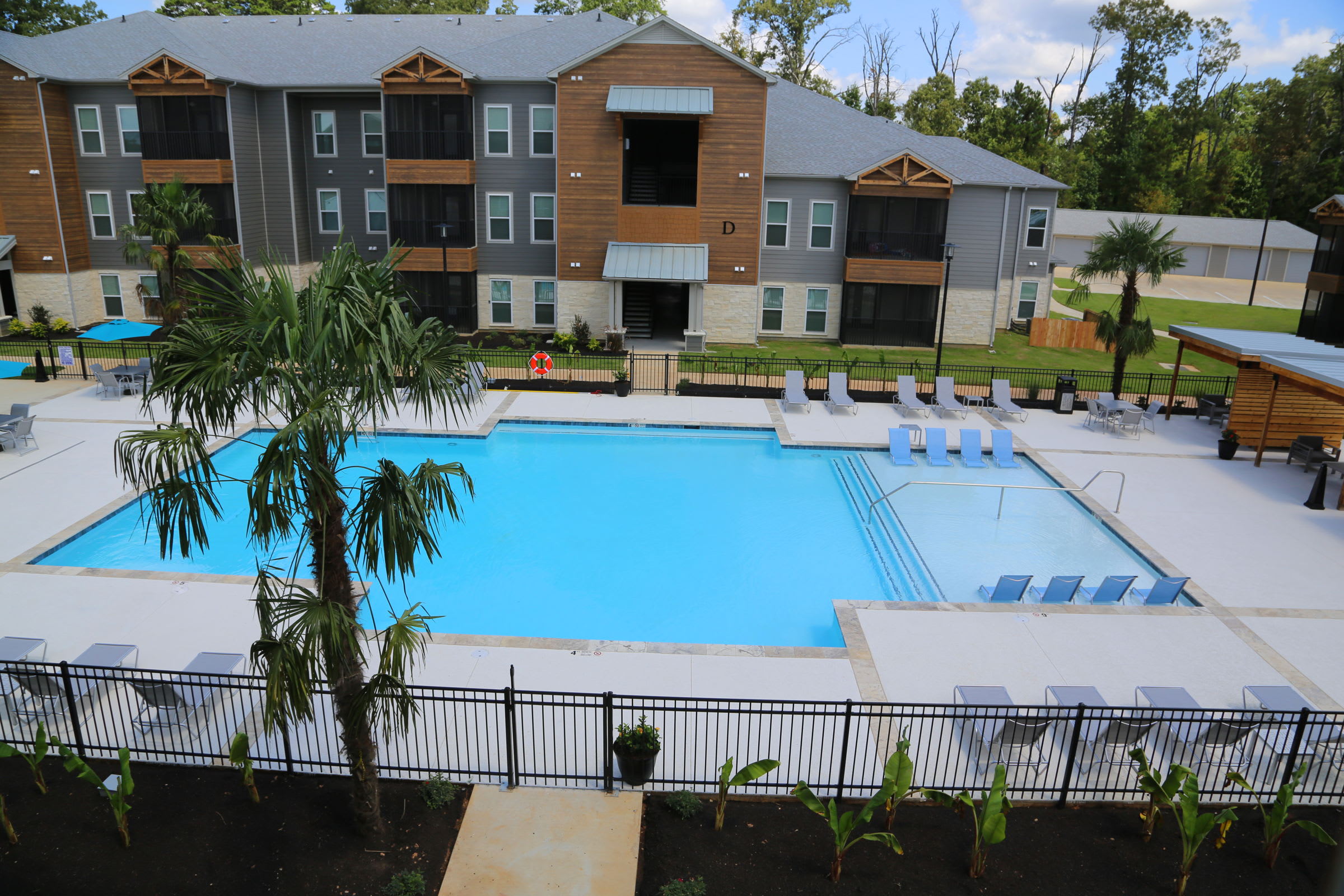 North Village Apartments – photo 1