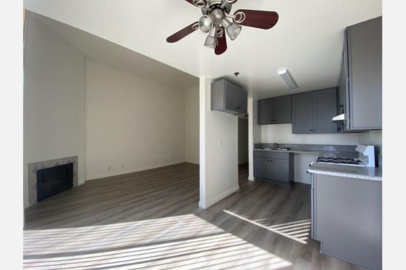 1220 N Las Palmas Ave – photo 1