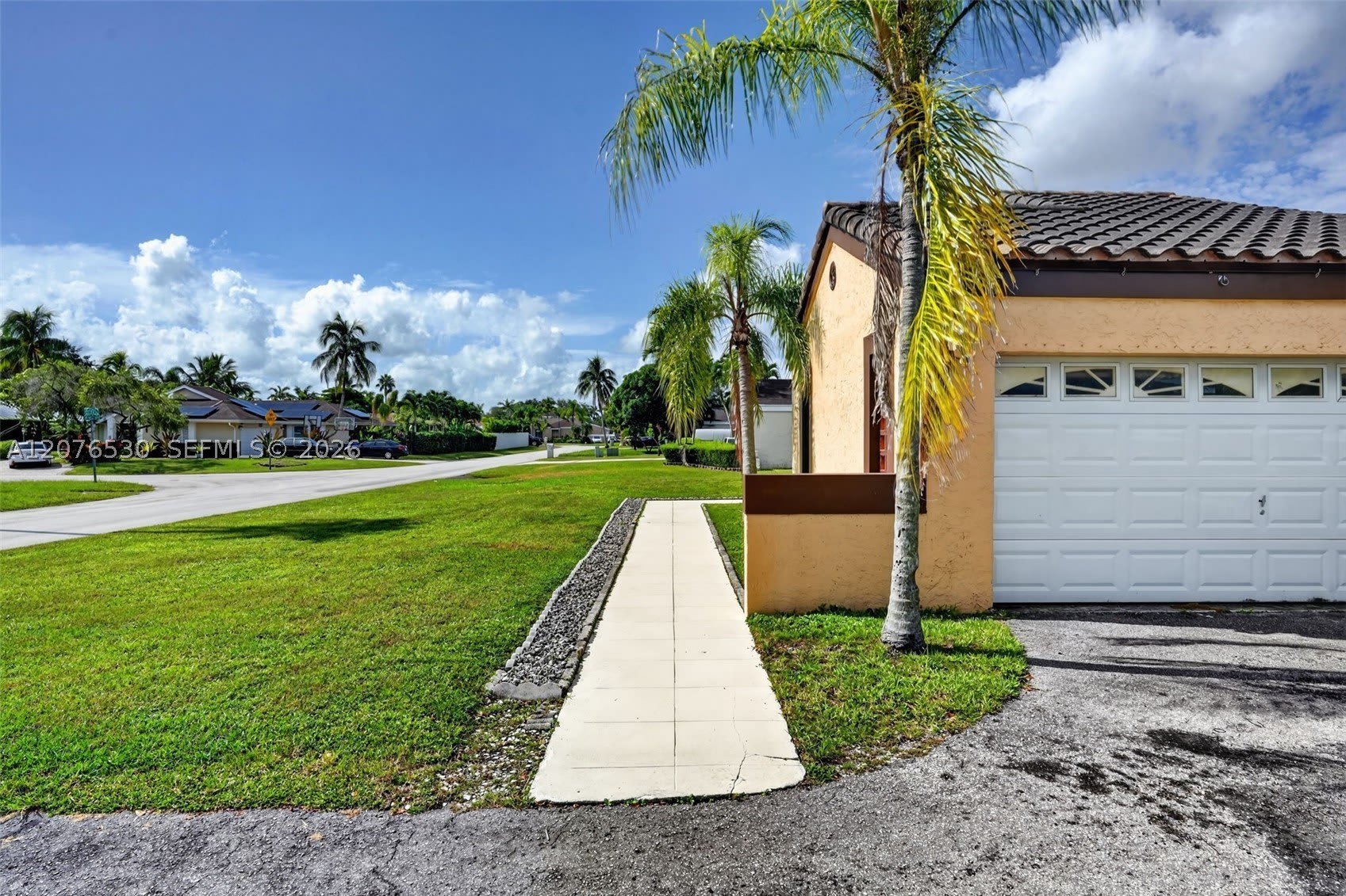 15660 SW 152nd Pl – photo 4