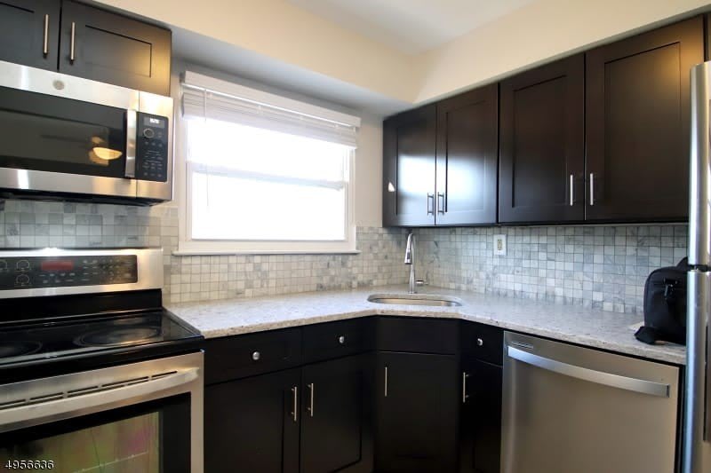 515 Andria Ave – photo 3
