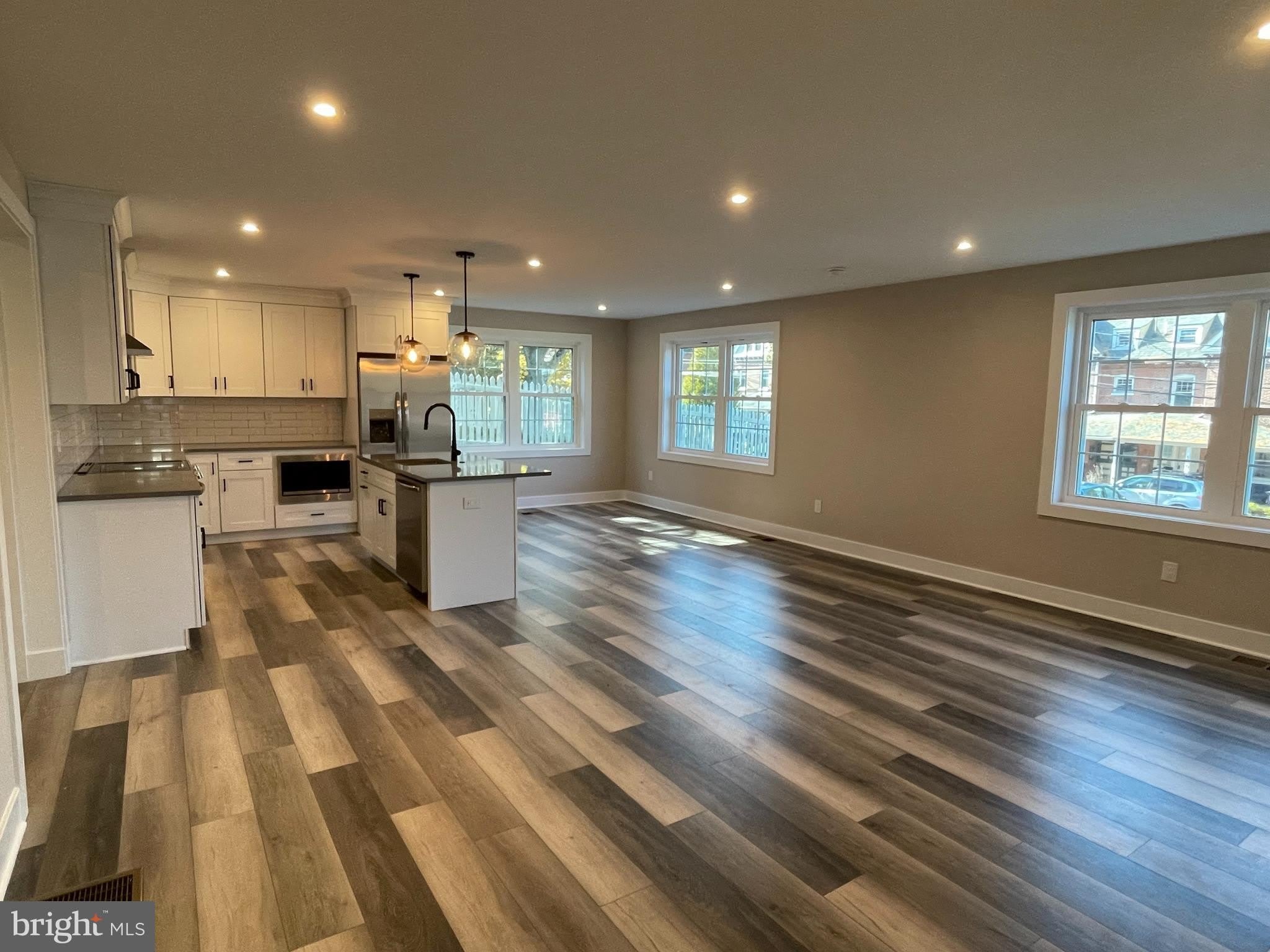505 S ORANGE Street – photo 2