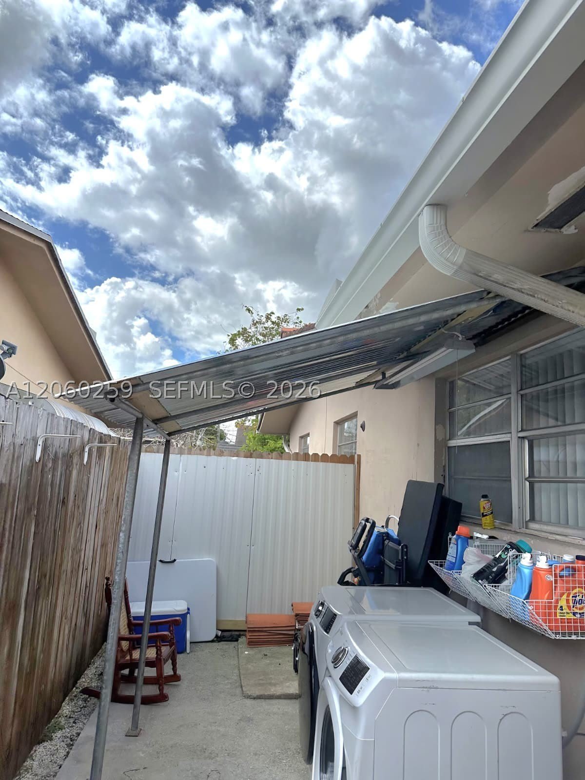 11040 SW 4th St – photo 4