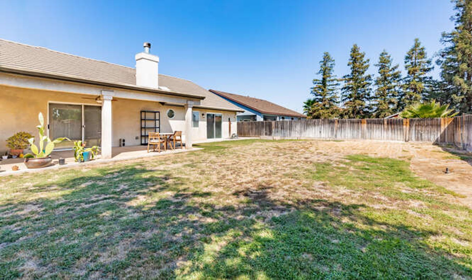 Clovis 3 Bedroom/2 Bath Home Ready for Move In – photo 1