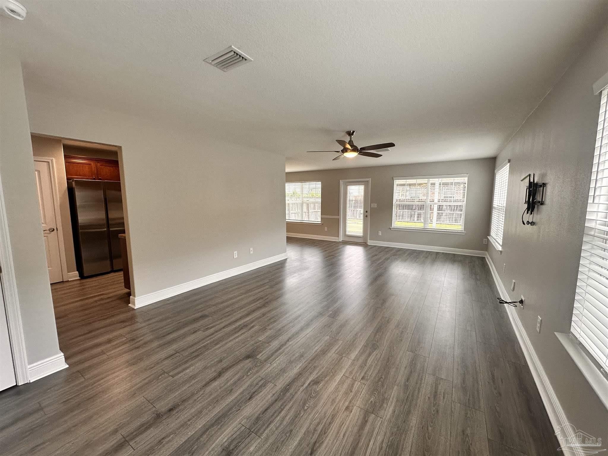 3889 Weatherstone Cir – photo 2
