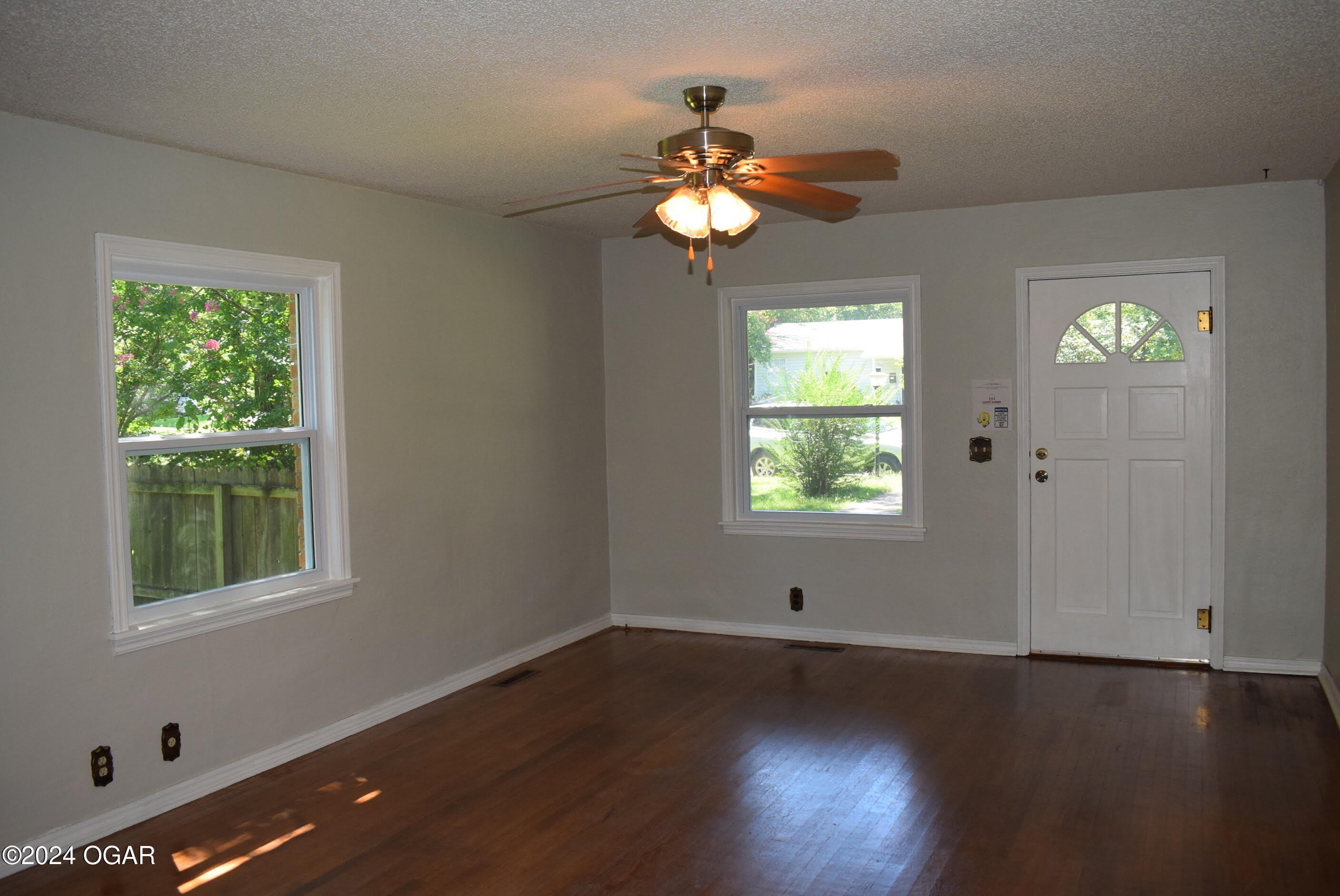305 S Brownell Avenue – photo 2