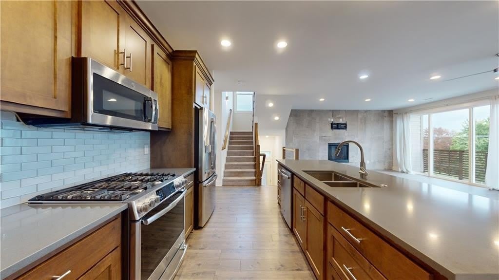 1054 E Huntsville Road – photo 5