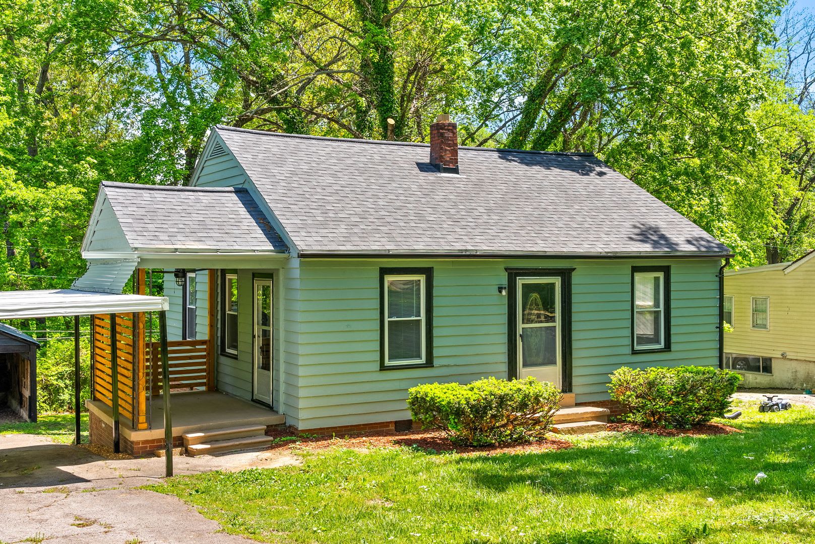 2 Bedroom Home For Rent Near Madison Street! – photo 5