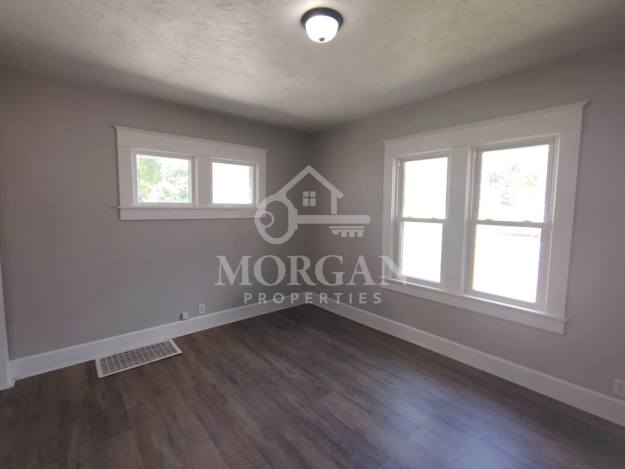 1327 Arrow Avenue – photo 3