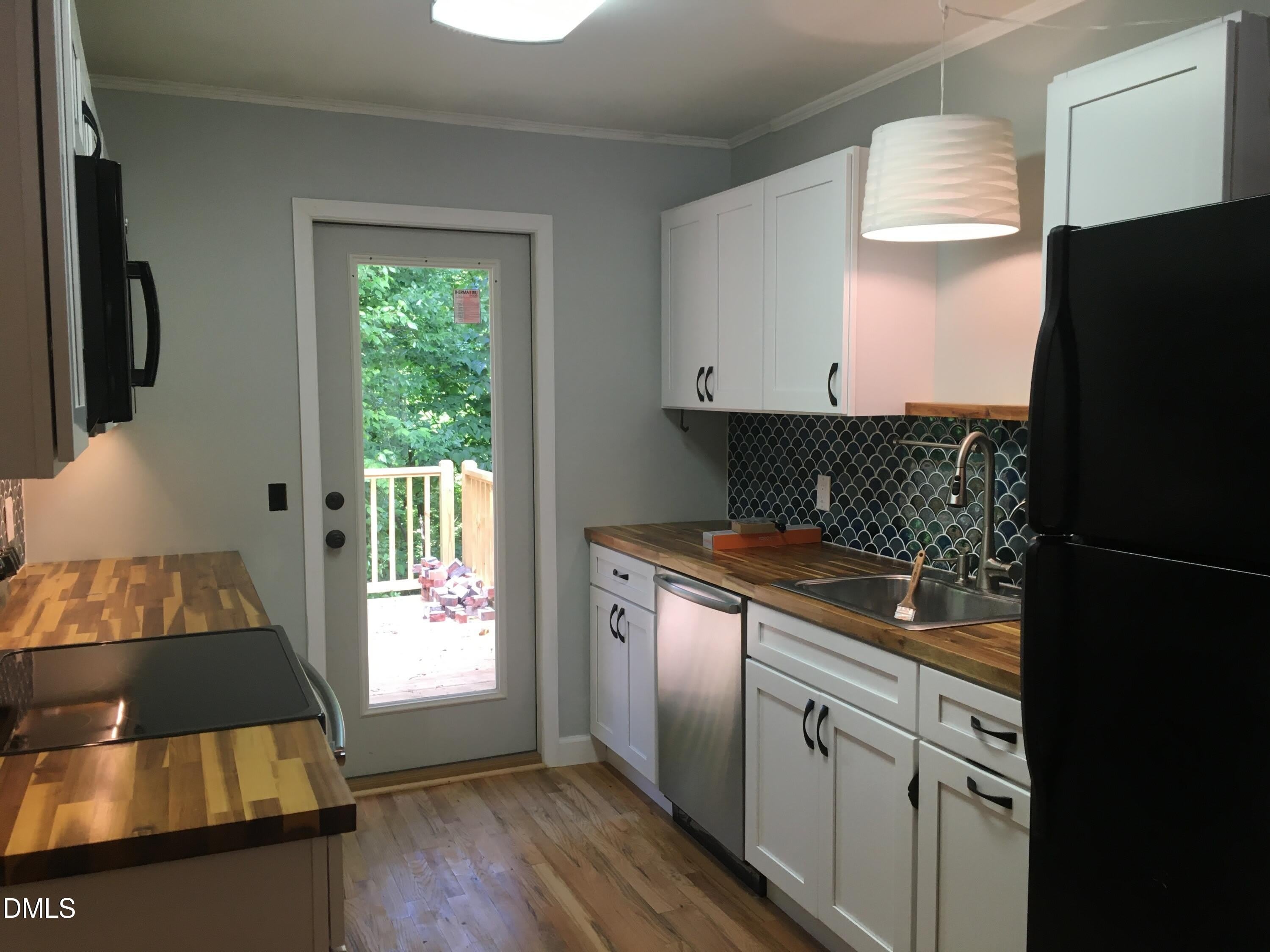 110 Bennett – photo 3