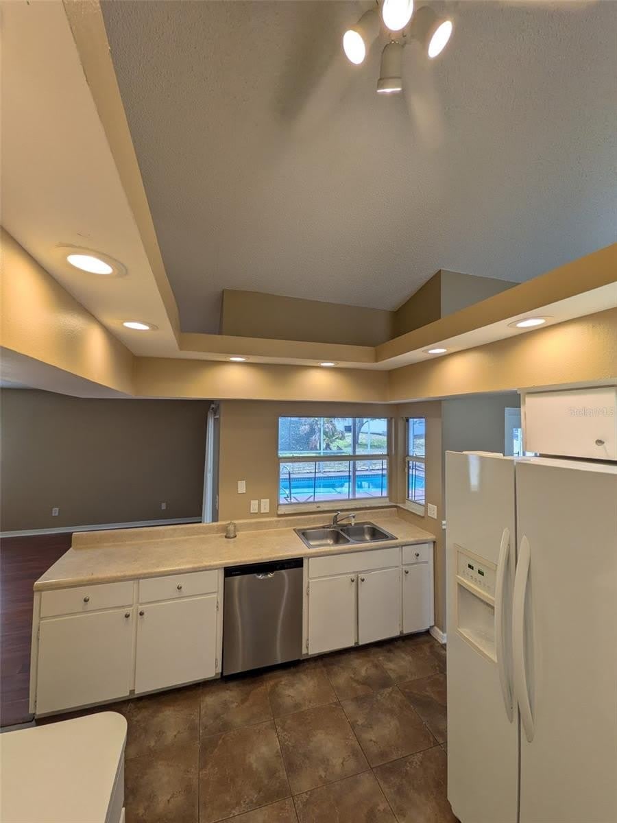 8316 SUMMERSIDE Lane – photo 2