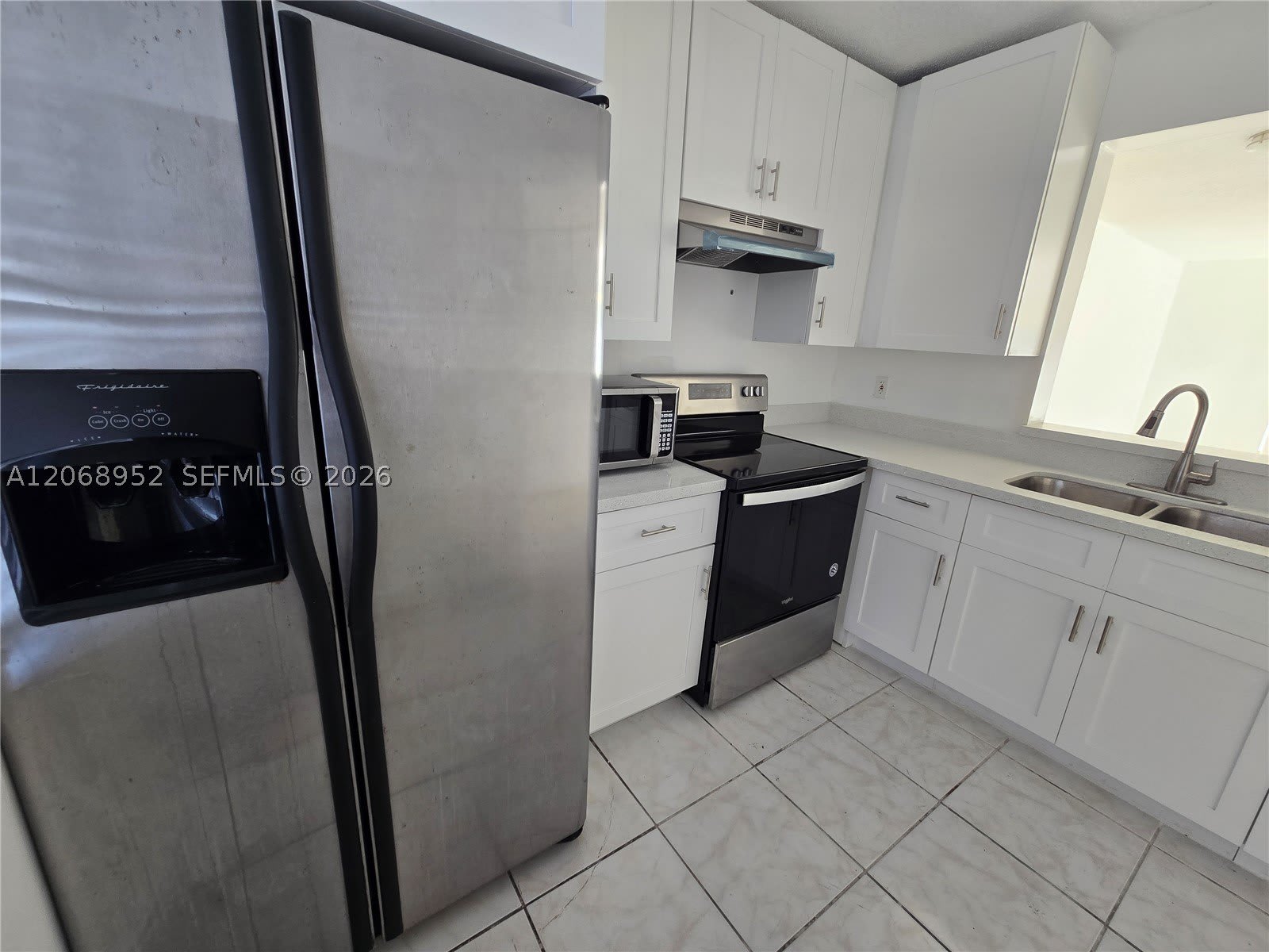 8700 N Sherman Cir – photo 4