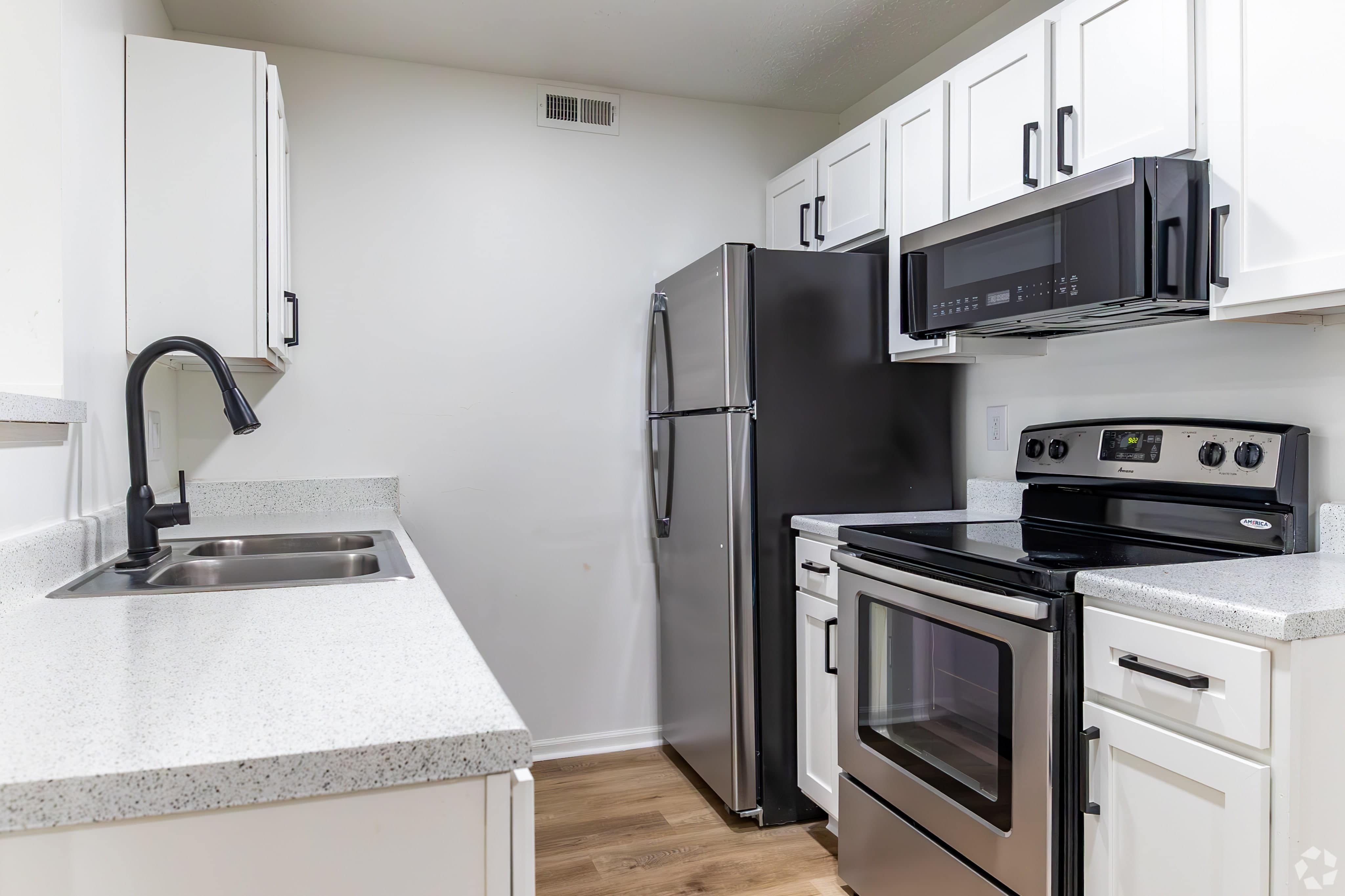 Hilliard Station Apartments – photo 1
