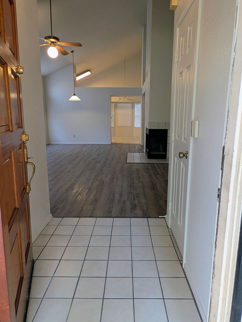 AVAILABLE NOW IN VAL VISTA LAKES!!! – photo 3
