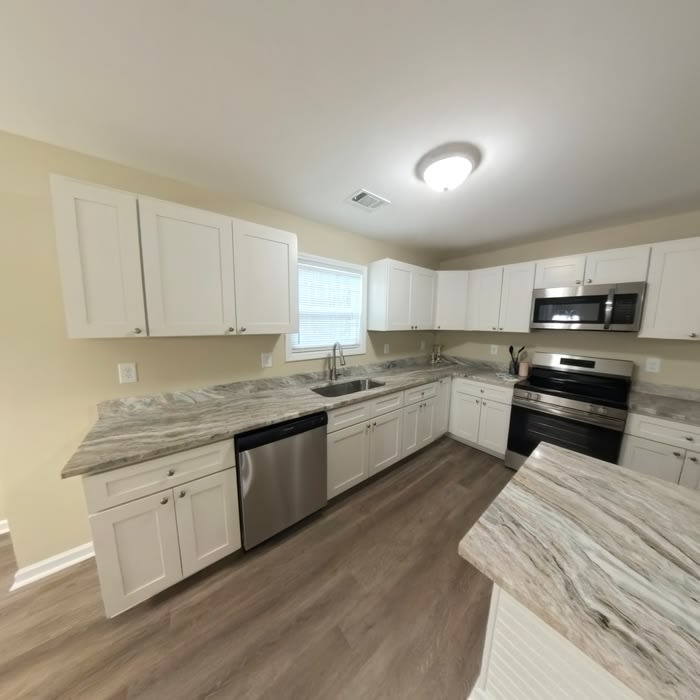 182 North Burson Avenue – photo 4