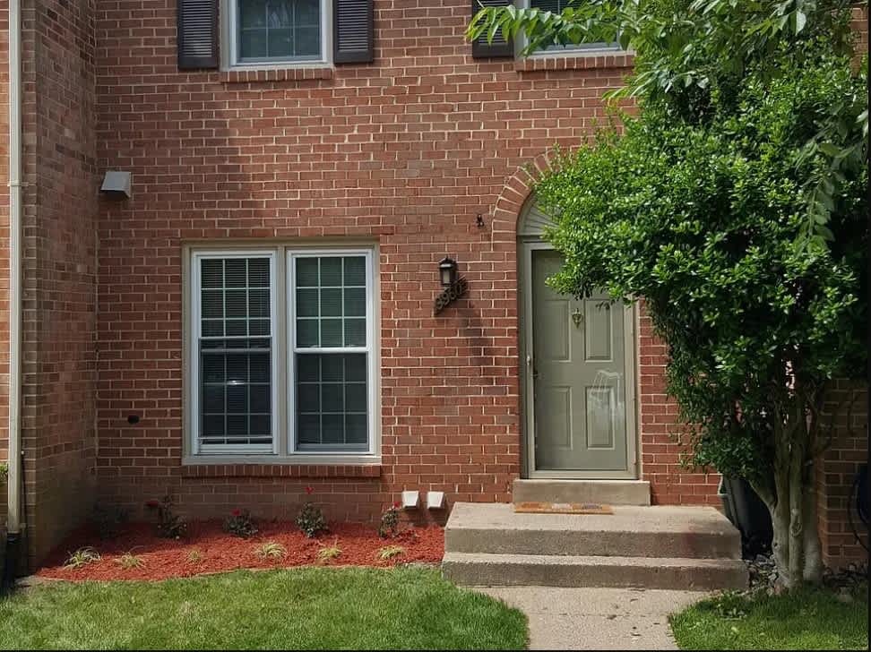 9960 Whitewater Dr – photo 2