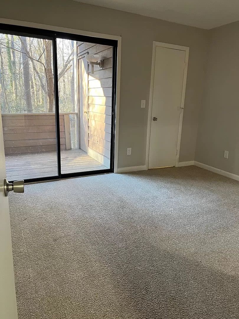 Room In 2 Bedroom Condo At Sharon Chase Dr – photo 5