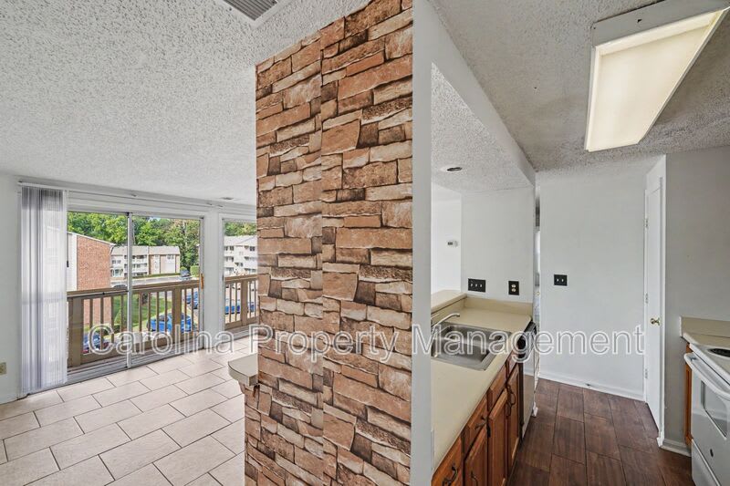 1624 Arlyn Cir – photo 4