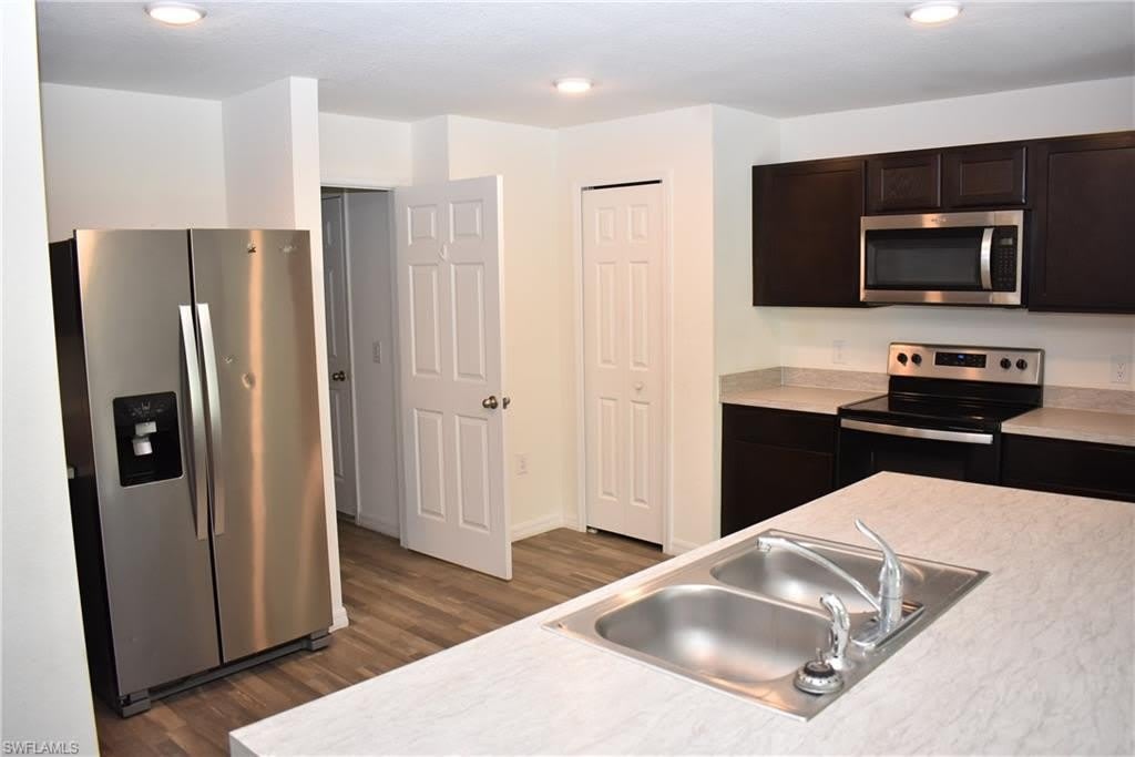 4795 Lacoco St – photo 2