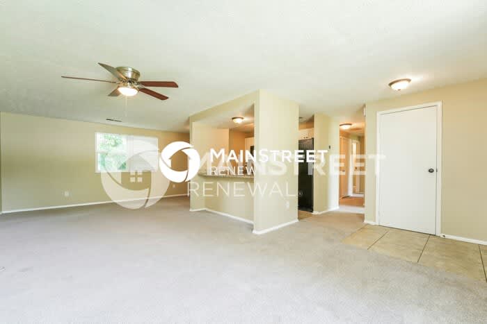5372 Tracey Drive – photo 3