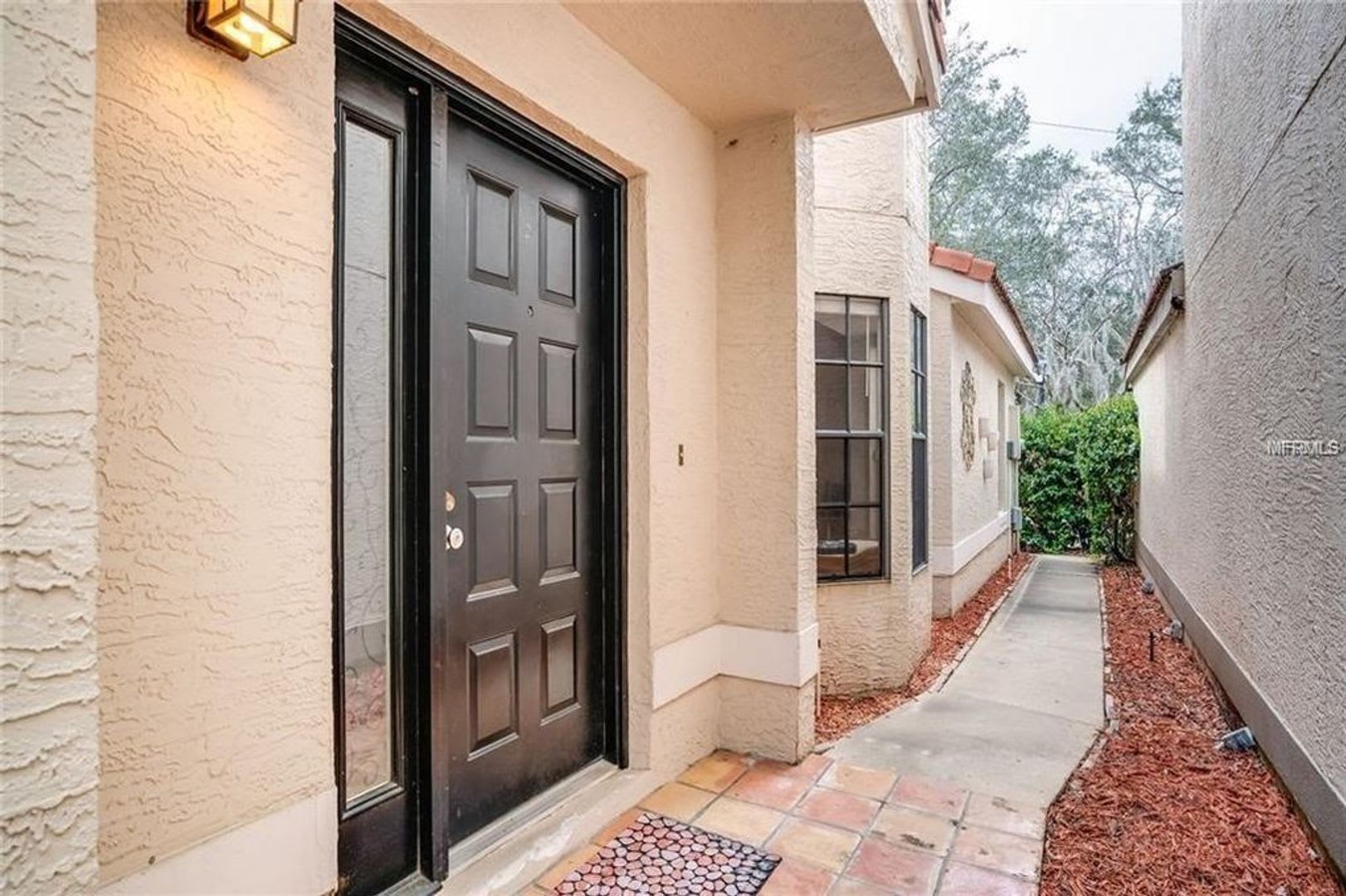 Beautiful 3-bedroom, 2.5-bathroom townhome in Winter Springs – photo 3