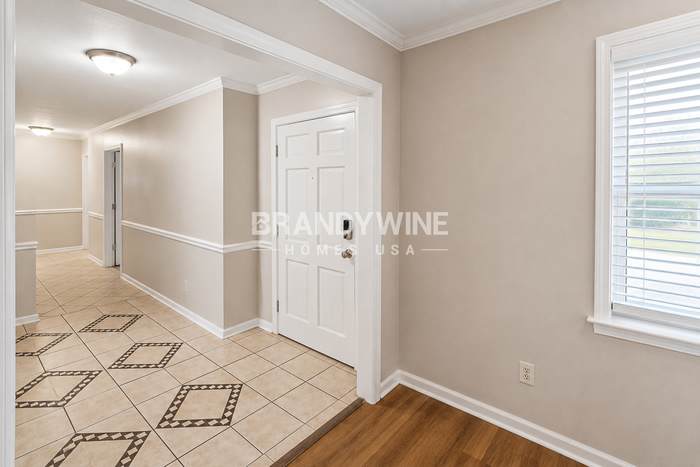 3076 Emerald Street – photo 5