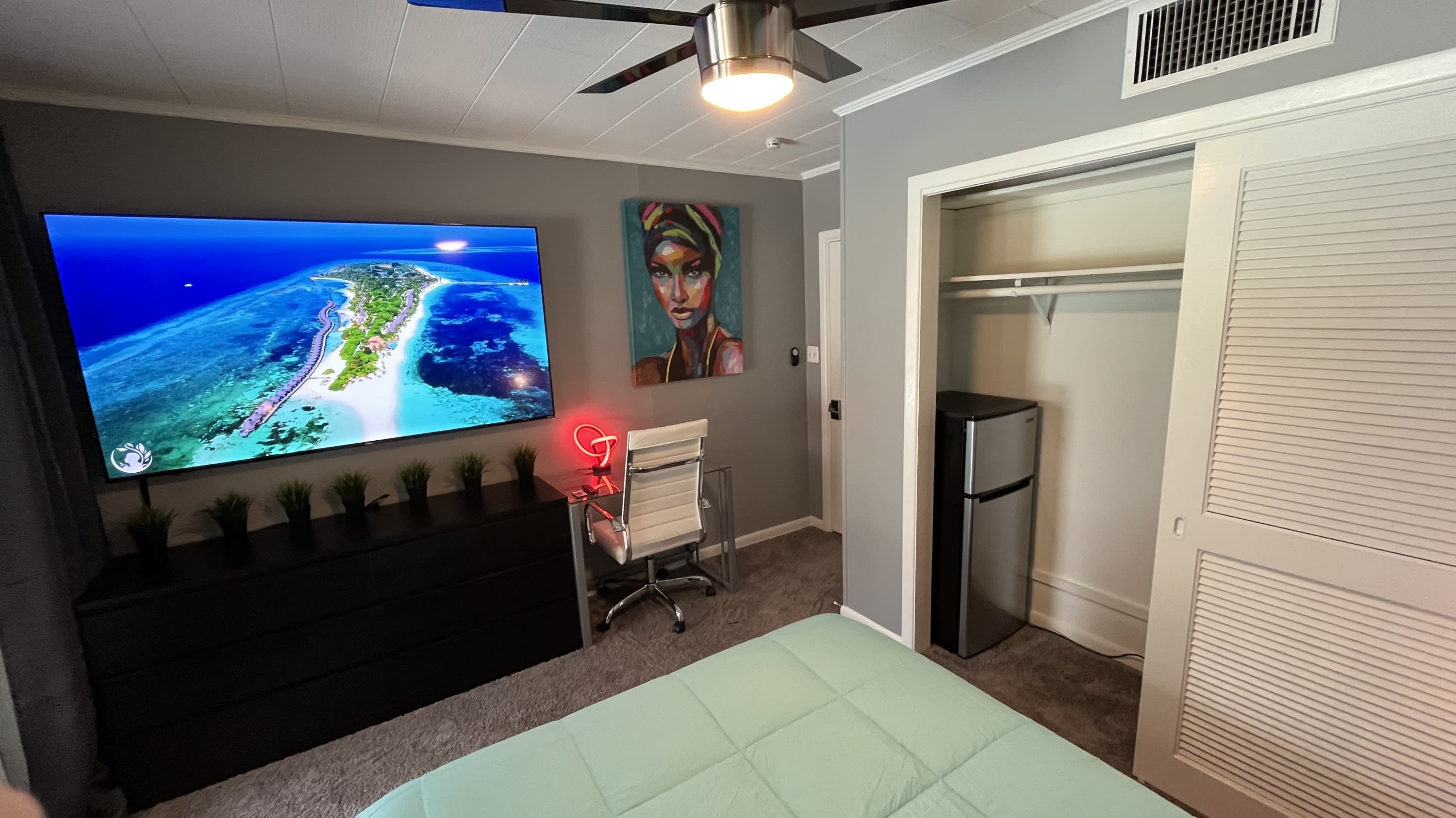 1511 South John Young Parkway – photo 2