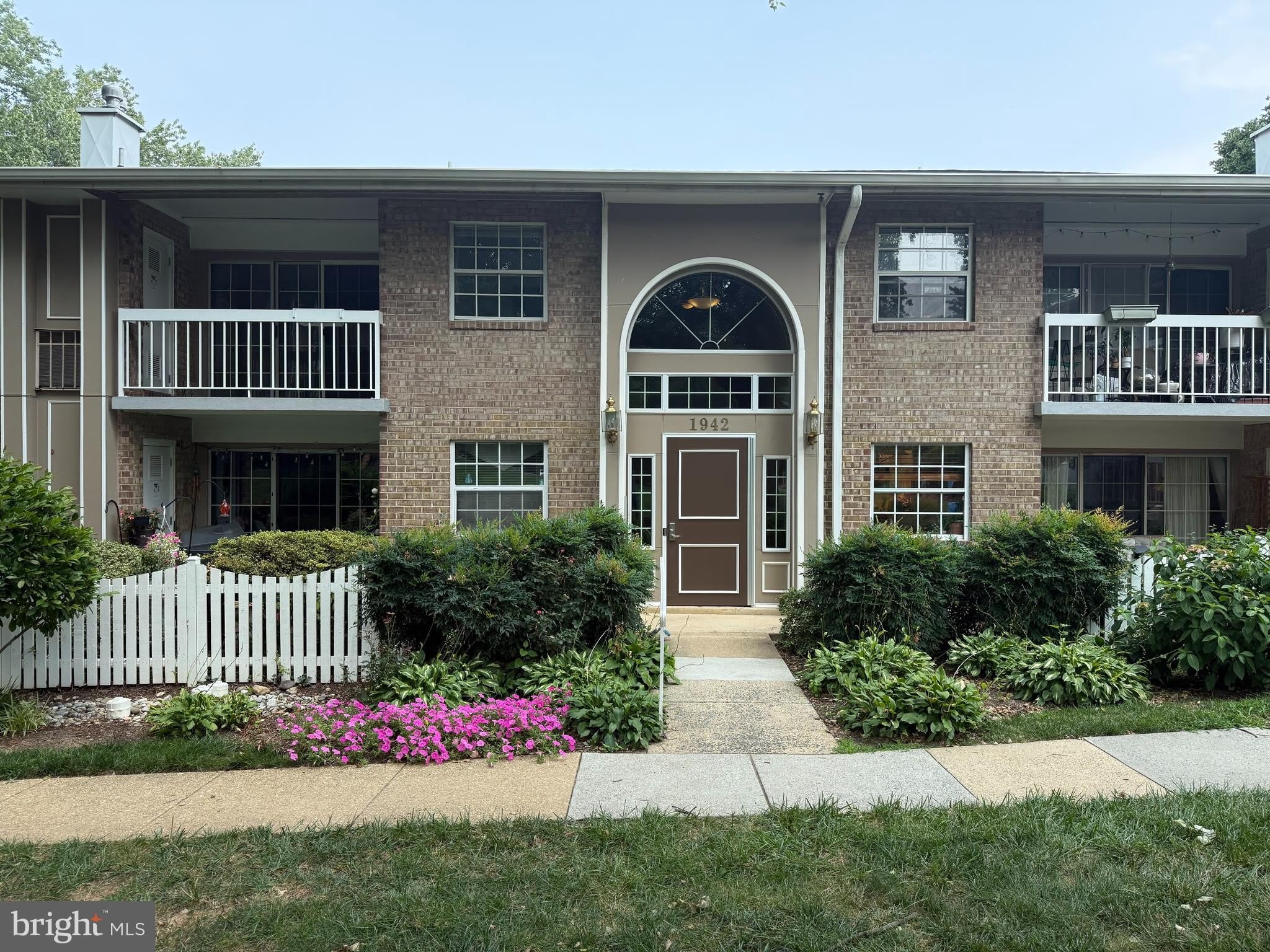 1942 KENNEDY Drive – photo 2