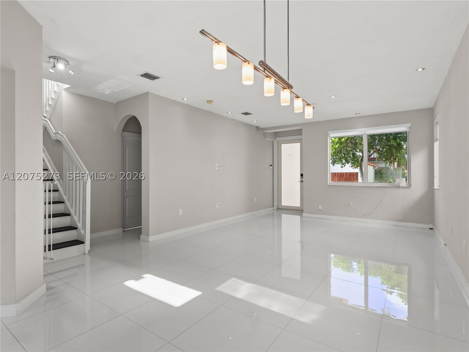 15392 SW 25th Ter – photo 4