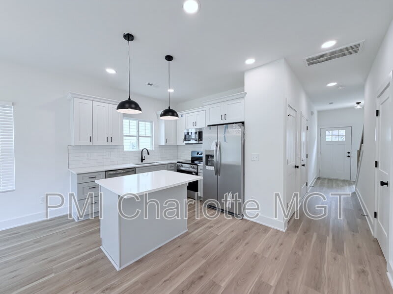 7521 Lawyers Road – photo 5