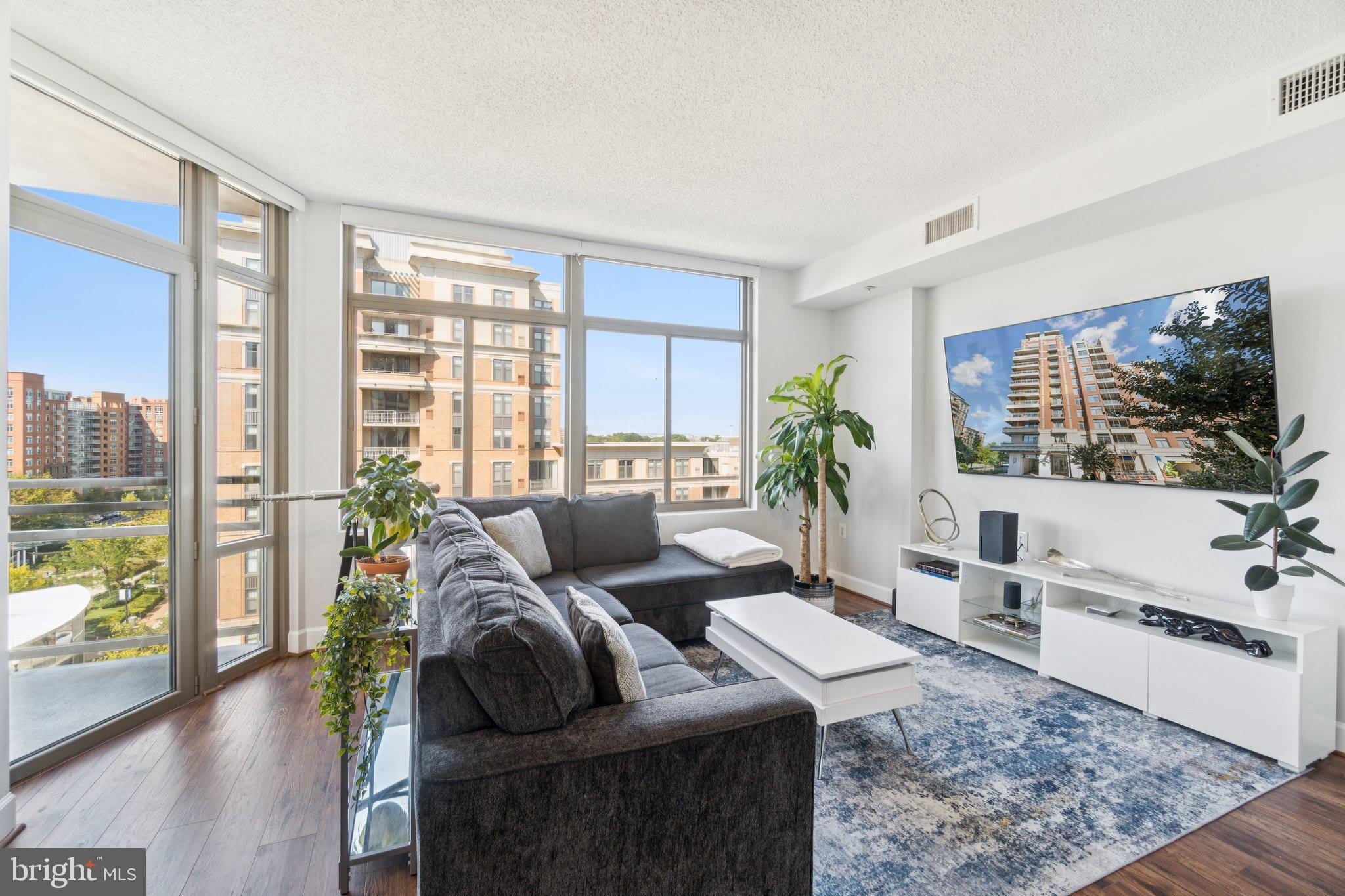 3650 S GLEBE Road – photo 1