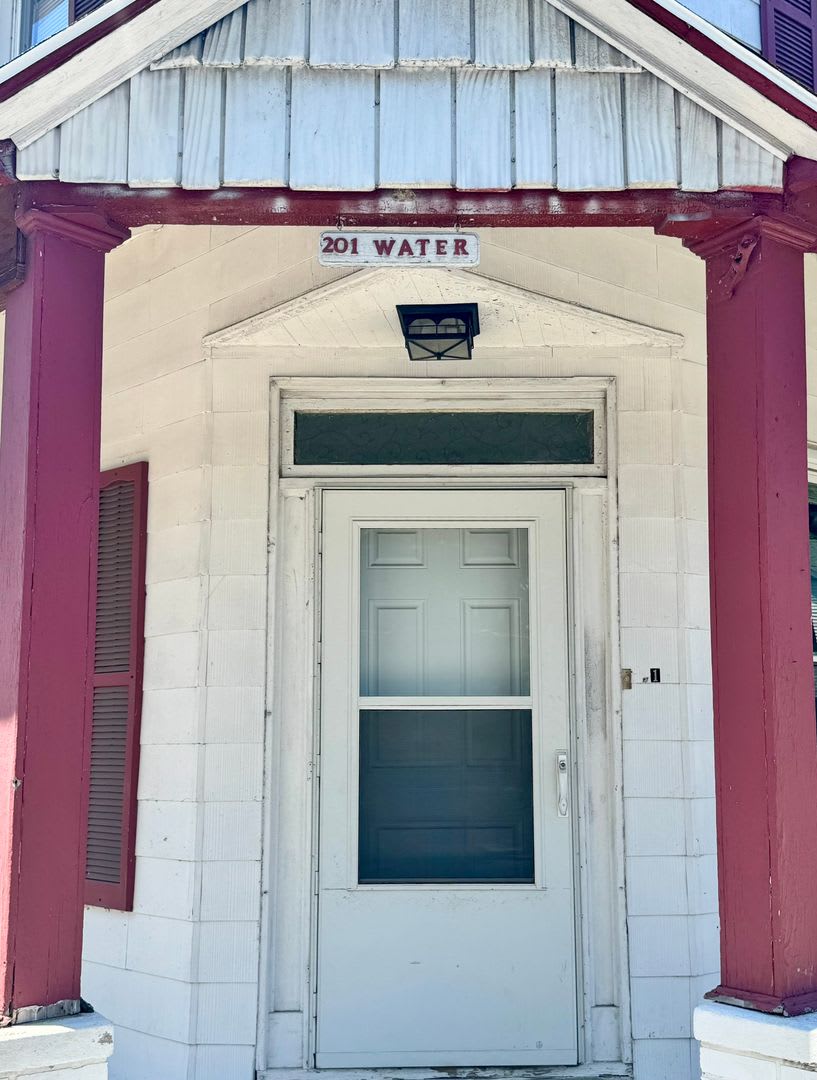 201 W Water St – photo 2