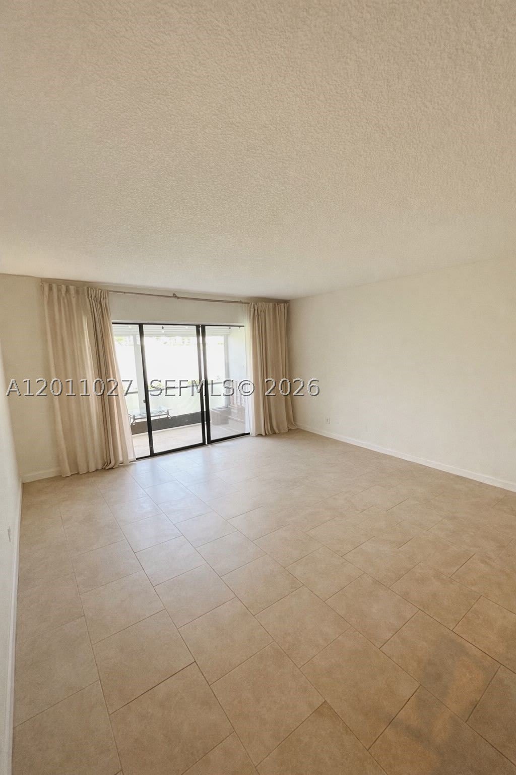 1110 Green Pine Blvd – photo 2