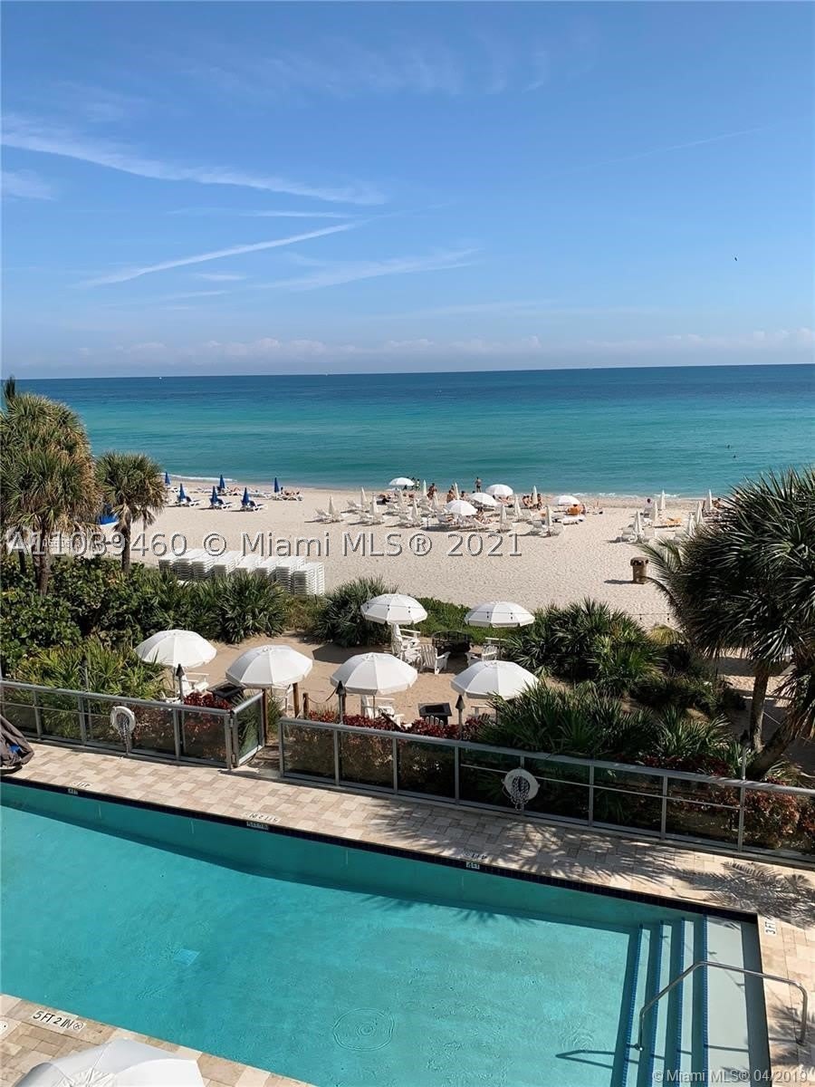 17315 Collins Ave – photo 3