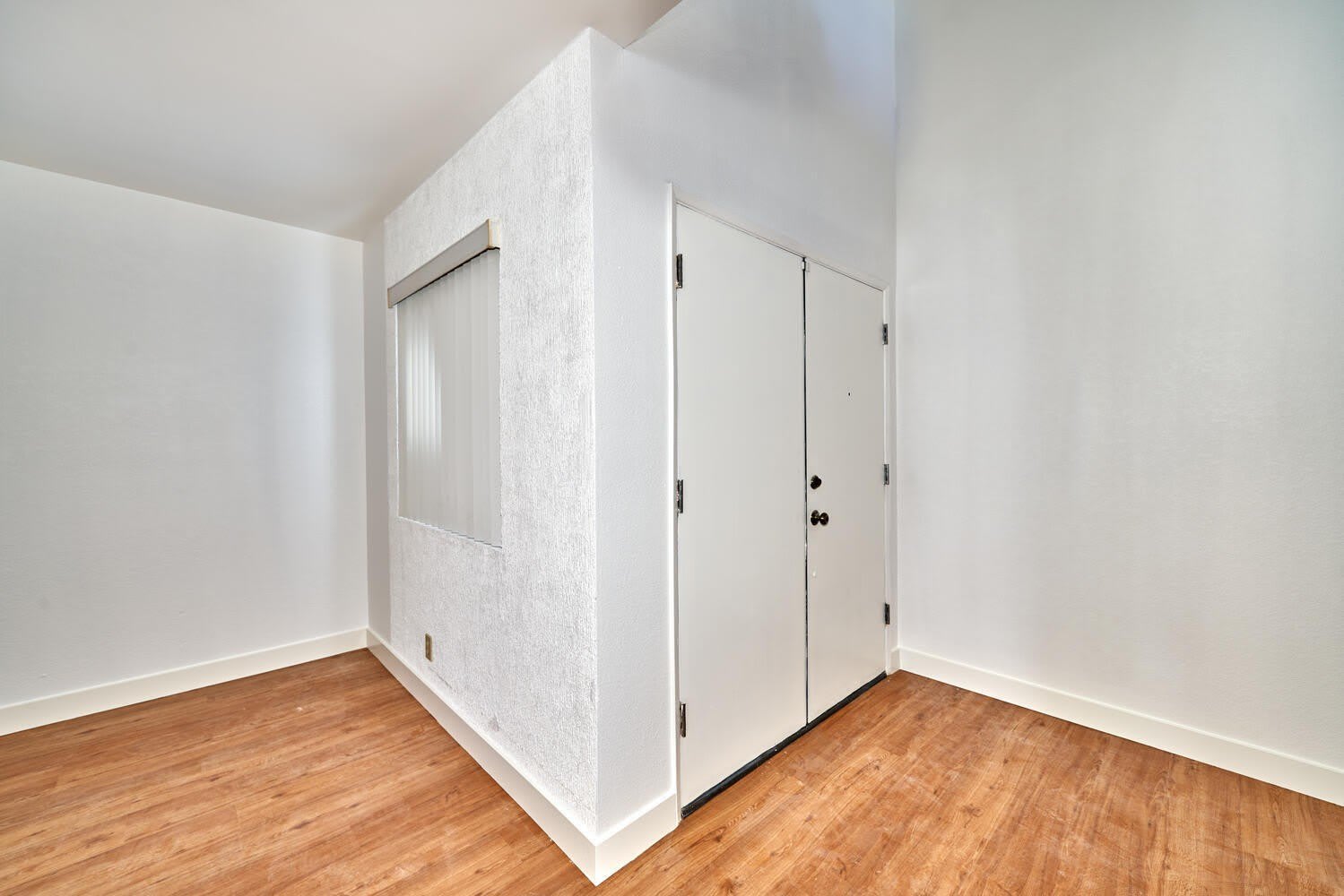 414 W Village Square N – photo 4