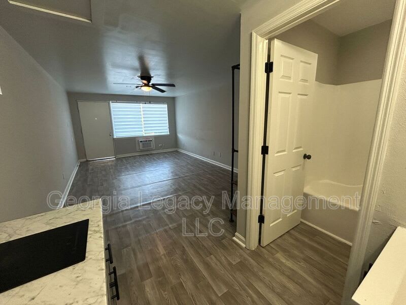 78 Terrace Avenue – photo 2