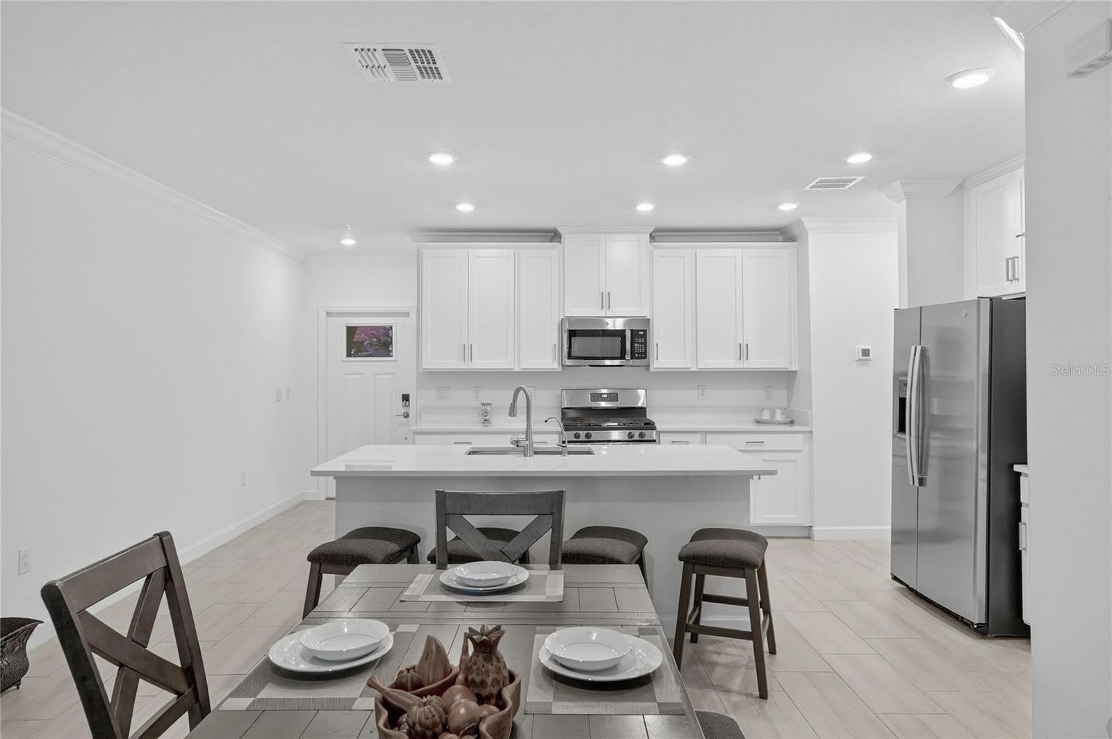 17334 HOLLY WELL Avenue – photo 2