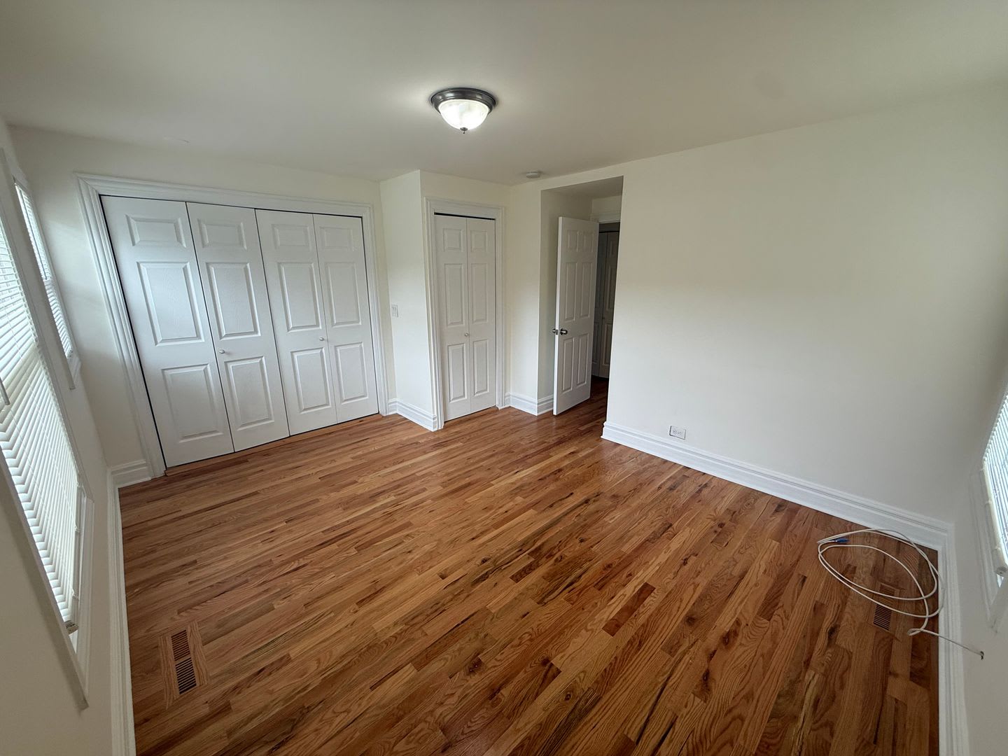 Well Maintained 3Bed/1Bath Single Family Updated! – photo 3