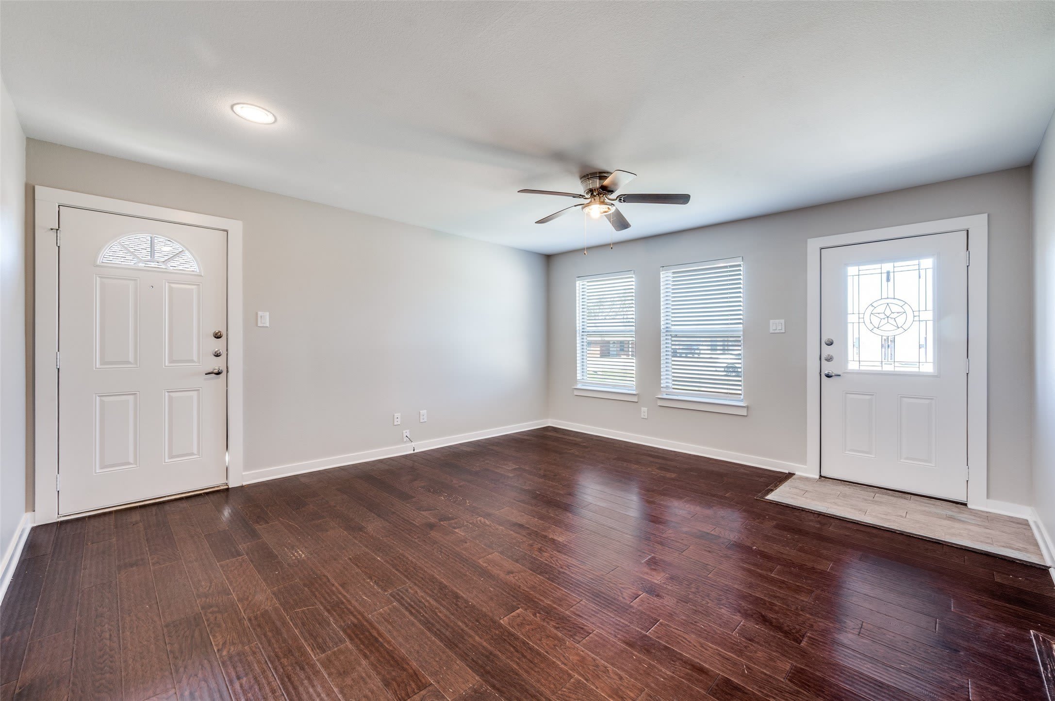 612 N 6th – photo 3