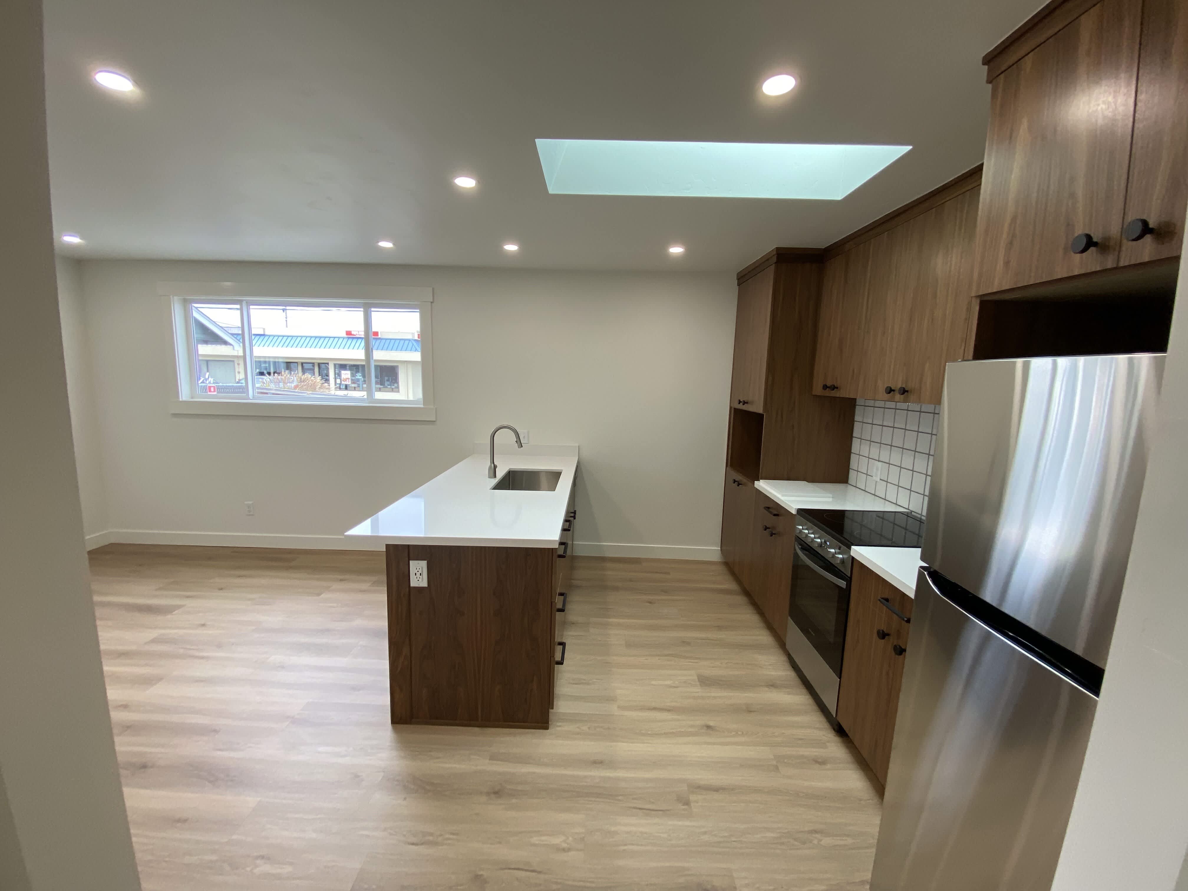 2811 1/2 E St – photo 5