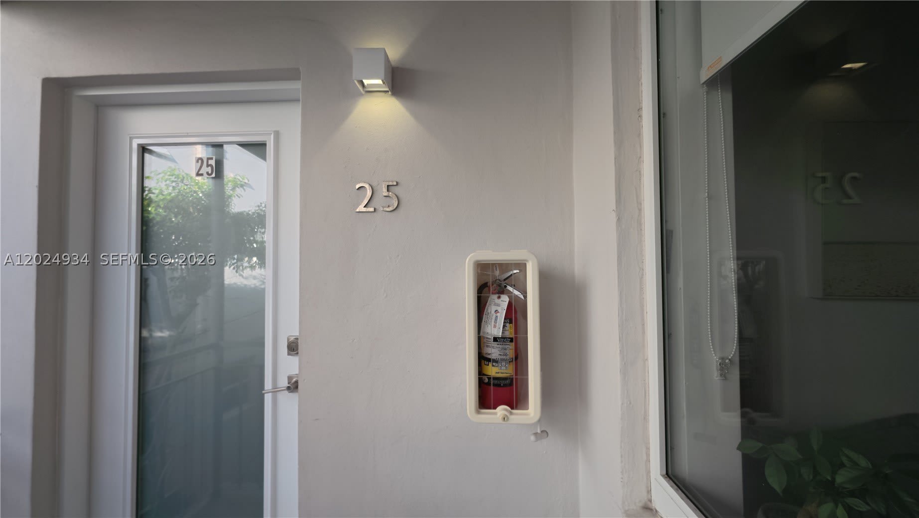 1035 Euclid Ave – photo 2