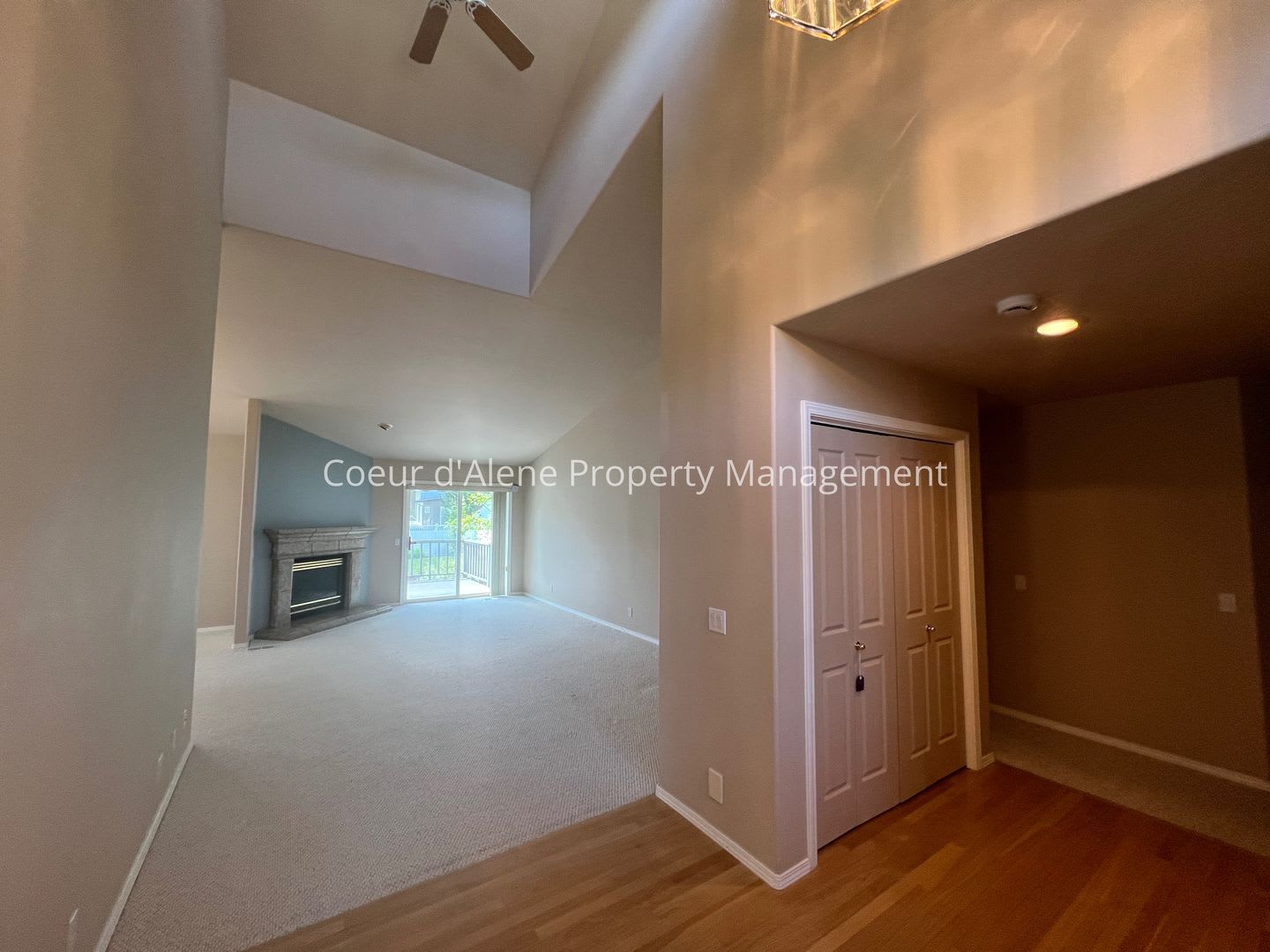 2 bed, 2 bath townhouse near Avondale Golf Course! – photo 3