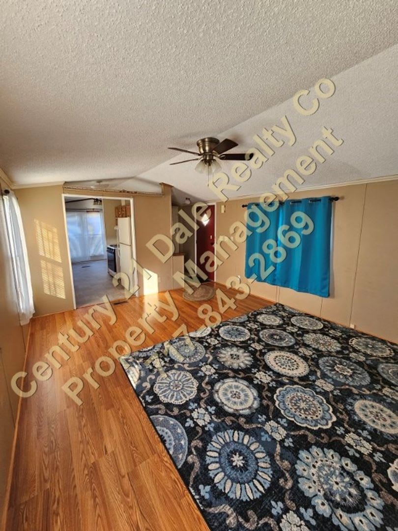 2 Bedroom in Red Lion School District – photo 4